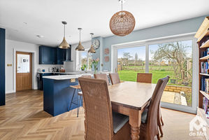 Photo 17- click for photo gallery